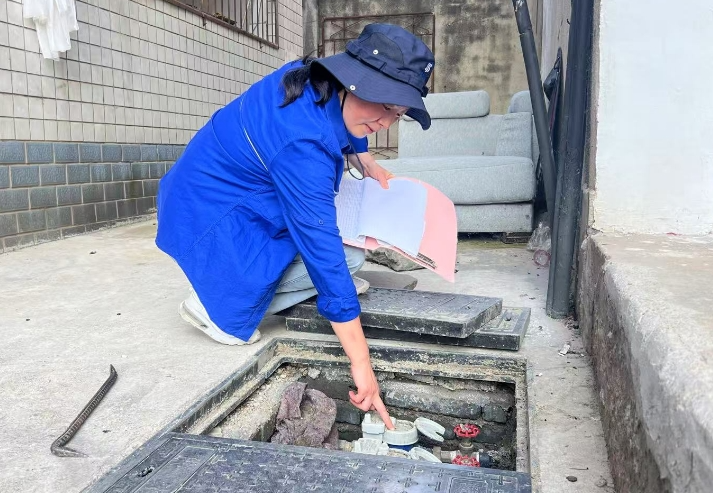 从 “接力账本” 到 99% 回收率：一个抄表员的 “较真服务学”