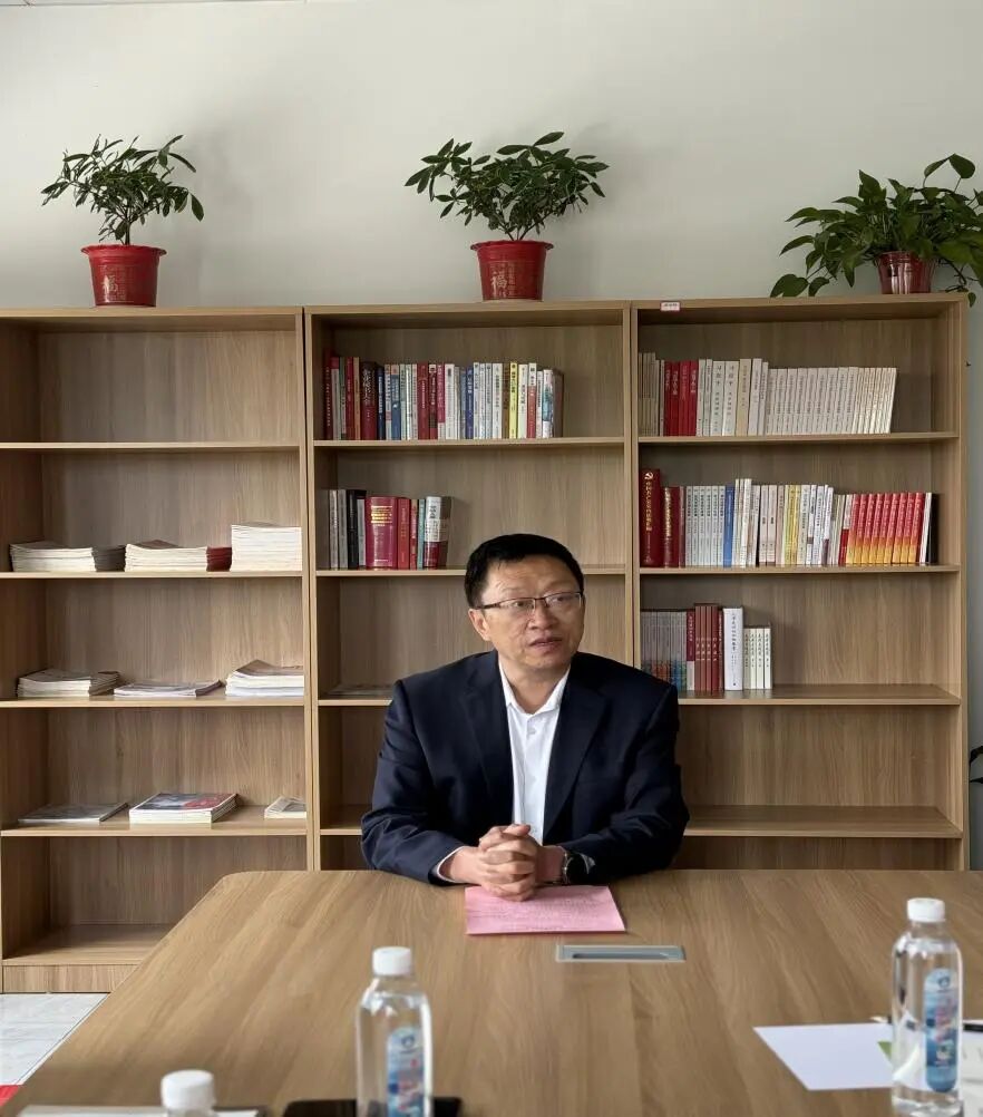 以书为友 以学赋能——水务集团“红五月”青年读书活动启幕